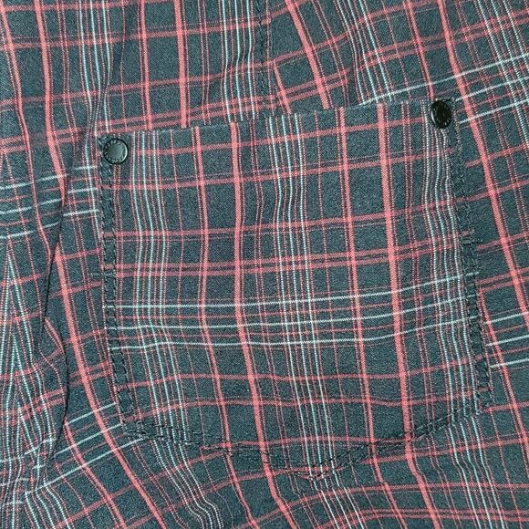 Annika Cutter & Buck Golf Shorts 6 - Picture 7 of 8